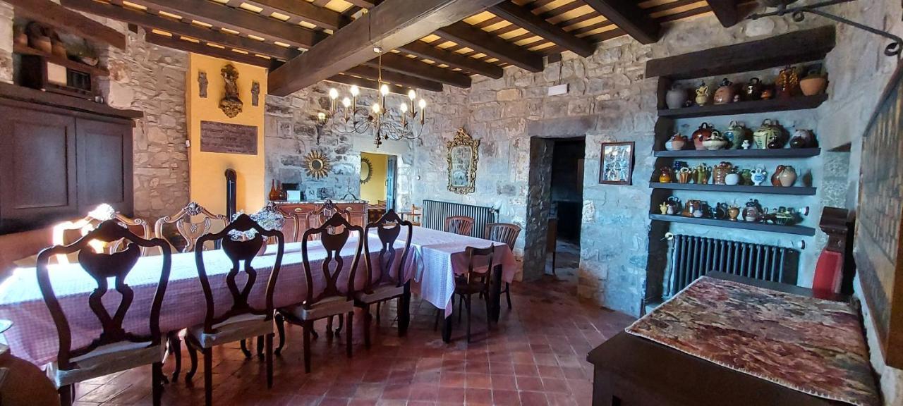 Castell De Llaes Villa Exteriör bild